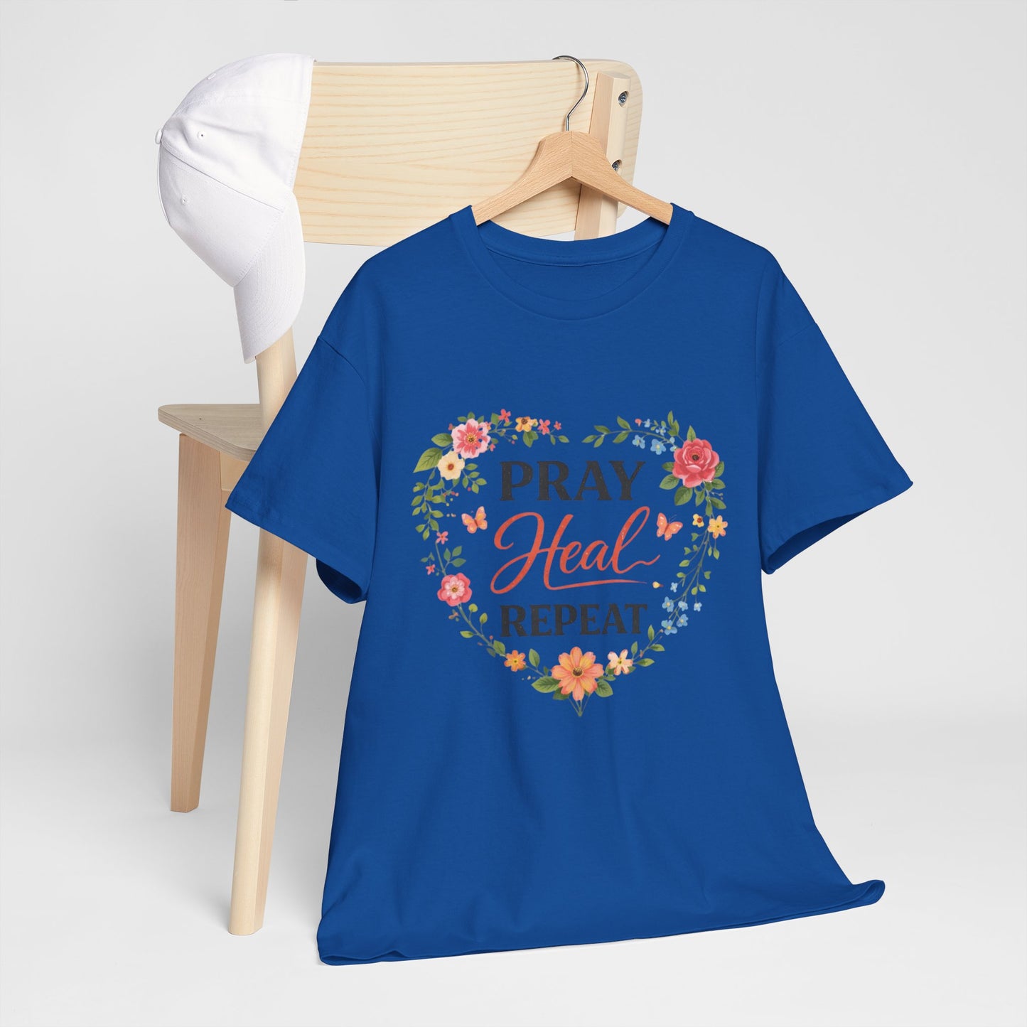 T-Shirt „Pray Heal Repeat“ – Inspirierendes T-Shirt mit Glaubensmotiv