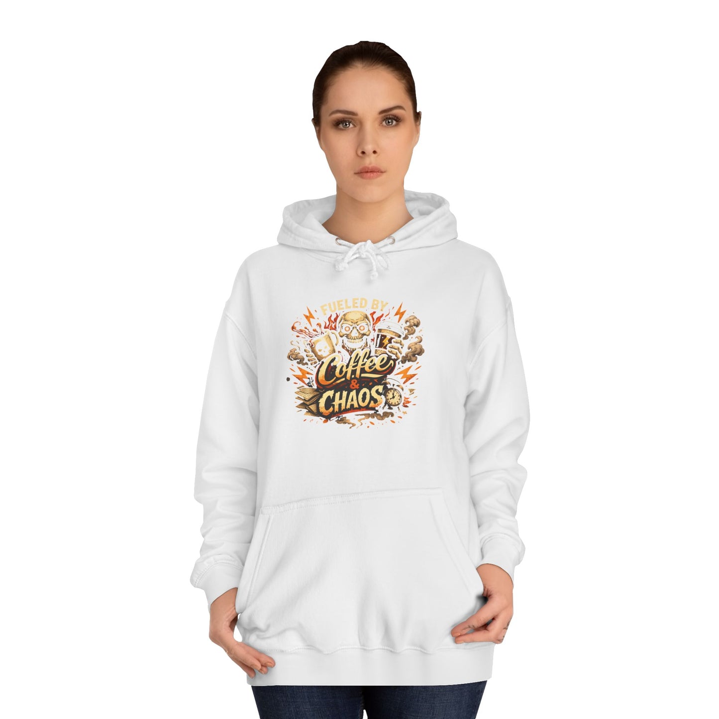 Fueled by Coffee and Chaos Hoodie – College Student Hoodie mit Grafik