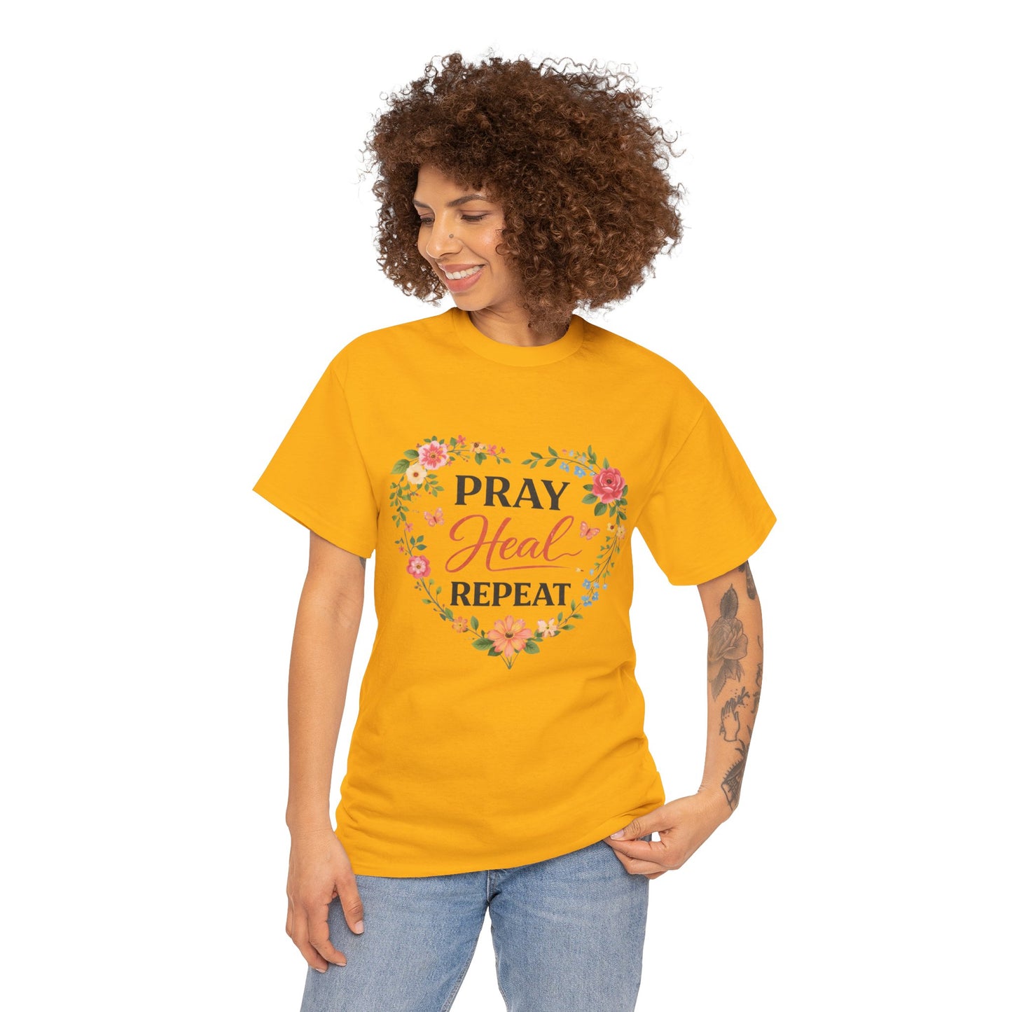 T-Shirt „Pray Heal Repeat“ – Inspirierendes T-Shirt mit Glaubensmotiv