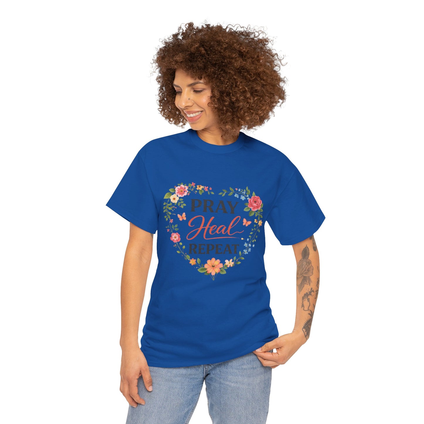 T-Shirt „Pray Heal Repeat“ – Inspirierendes T-Shirt mit Glaubensmotiv